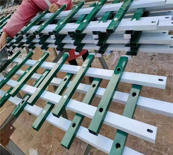 四杠鐵藝護欄工藝 金屬噴涂柵欄 住宅小區圍網使用黑色